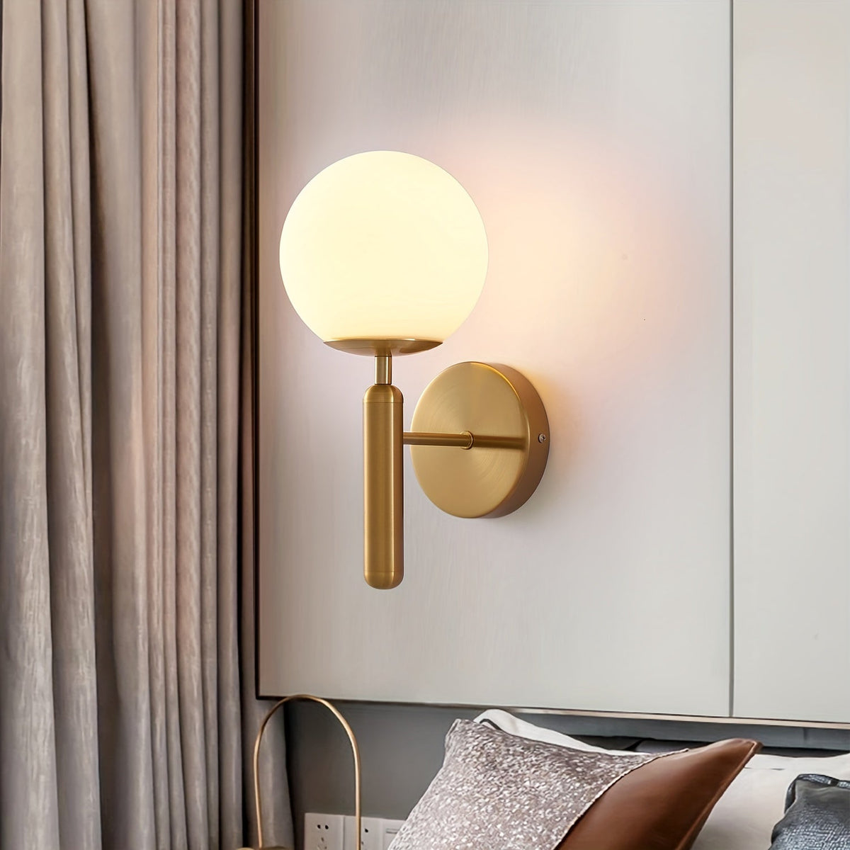 Moderne glasskule vegglampe | Polert metallarmatur, semi-innfelt