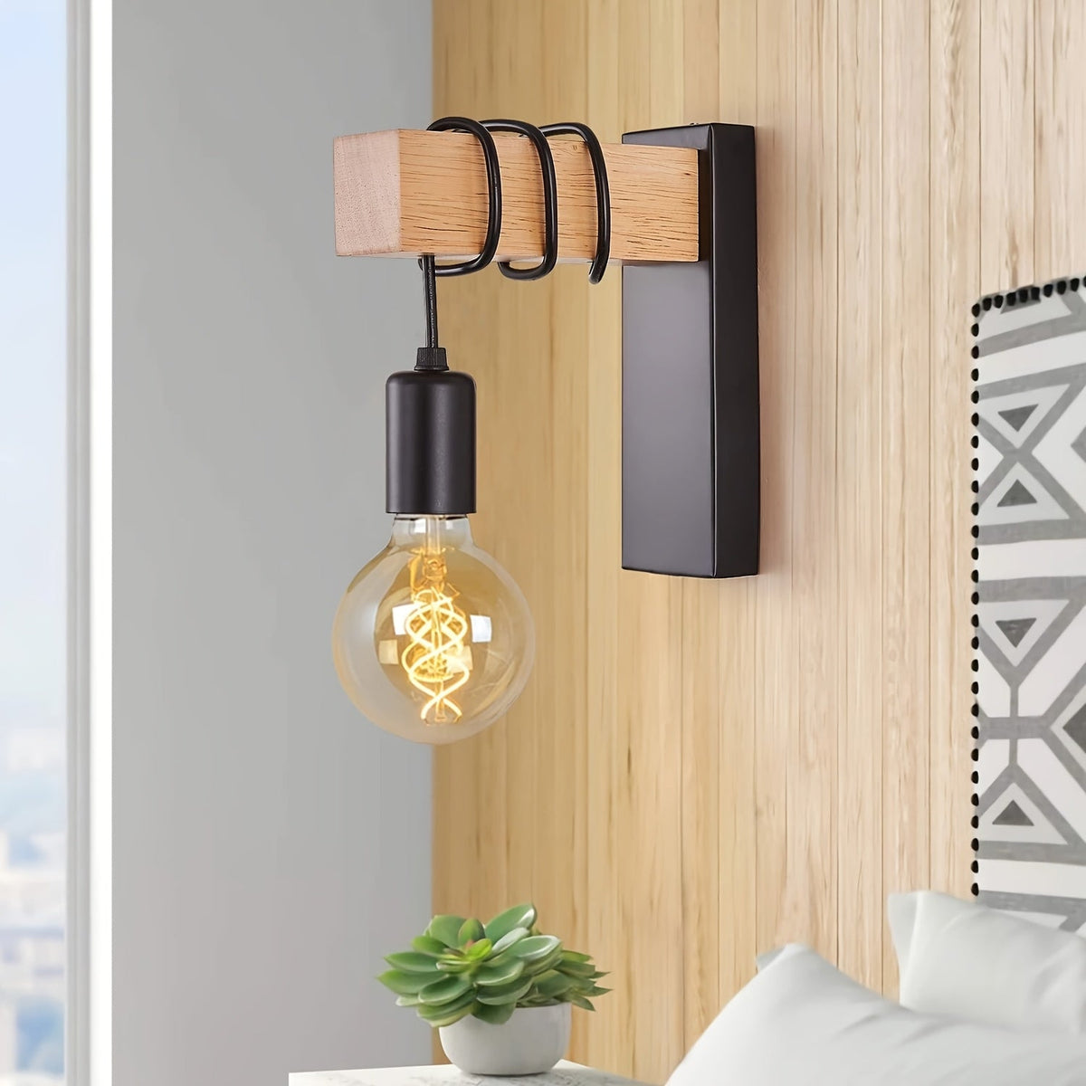 Moderne industriell vegglampe | E27-sokkel og metallfinish