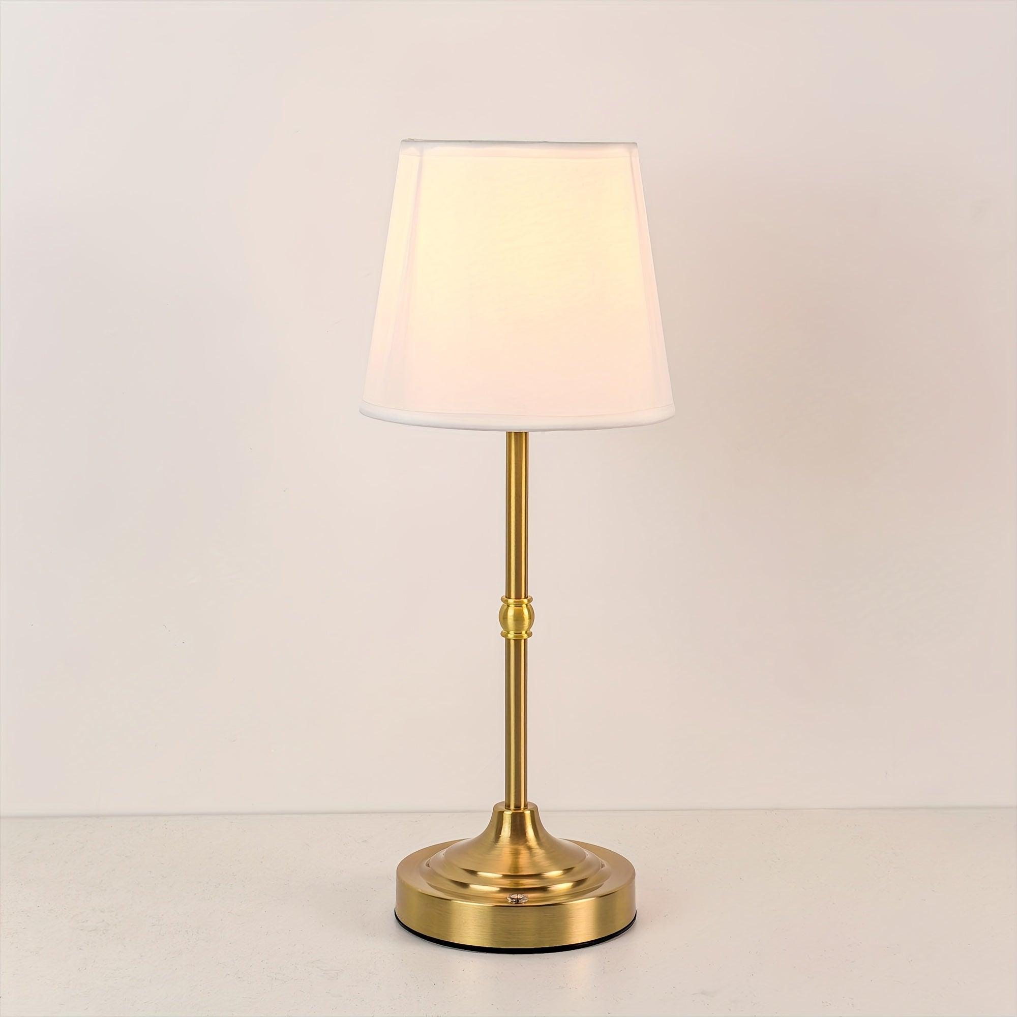 Dimbar ledningsfri bordlampe | USB-oppladbar