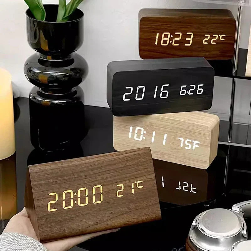 LED smart-vekkerklokke | Moderne stemmestyrt design i tre
