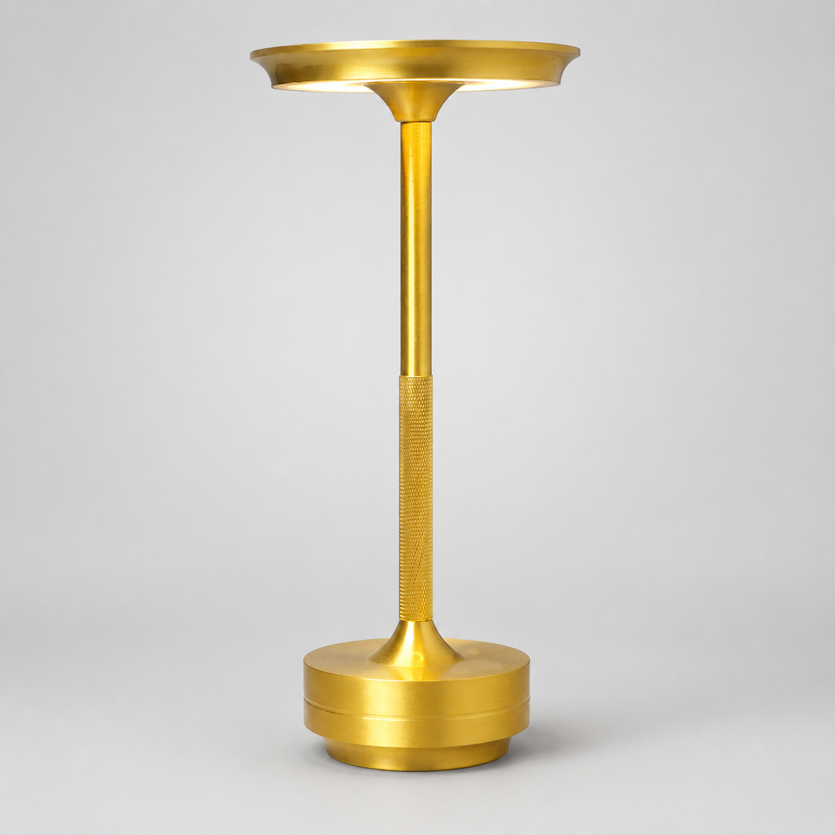 Dimbar trådløs bordlampe | Moderne metalldesign