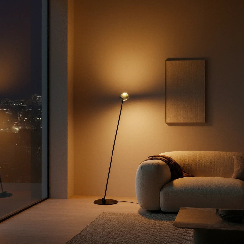 Gulvlampe med to lyskilder | Moderne buet design