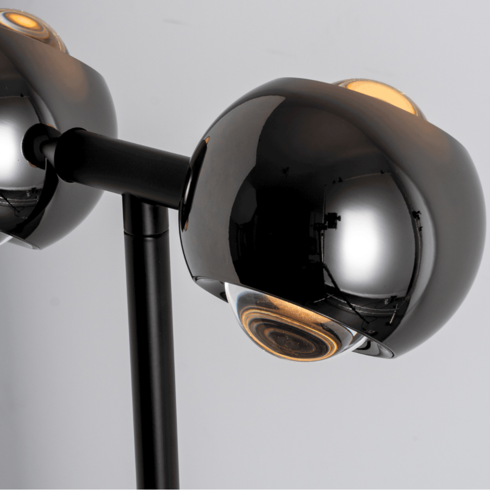 Gulvlampe med to lyskilder | Moderne buet design