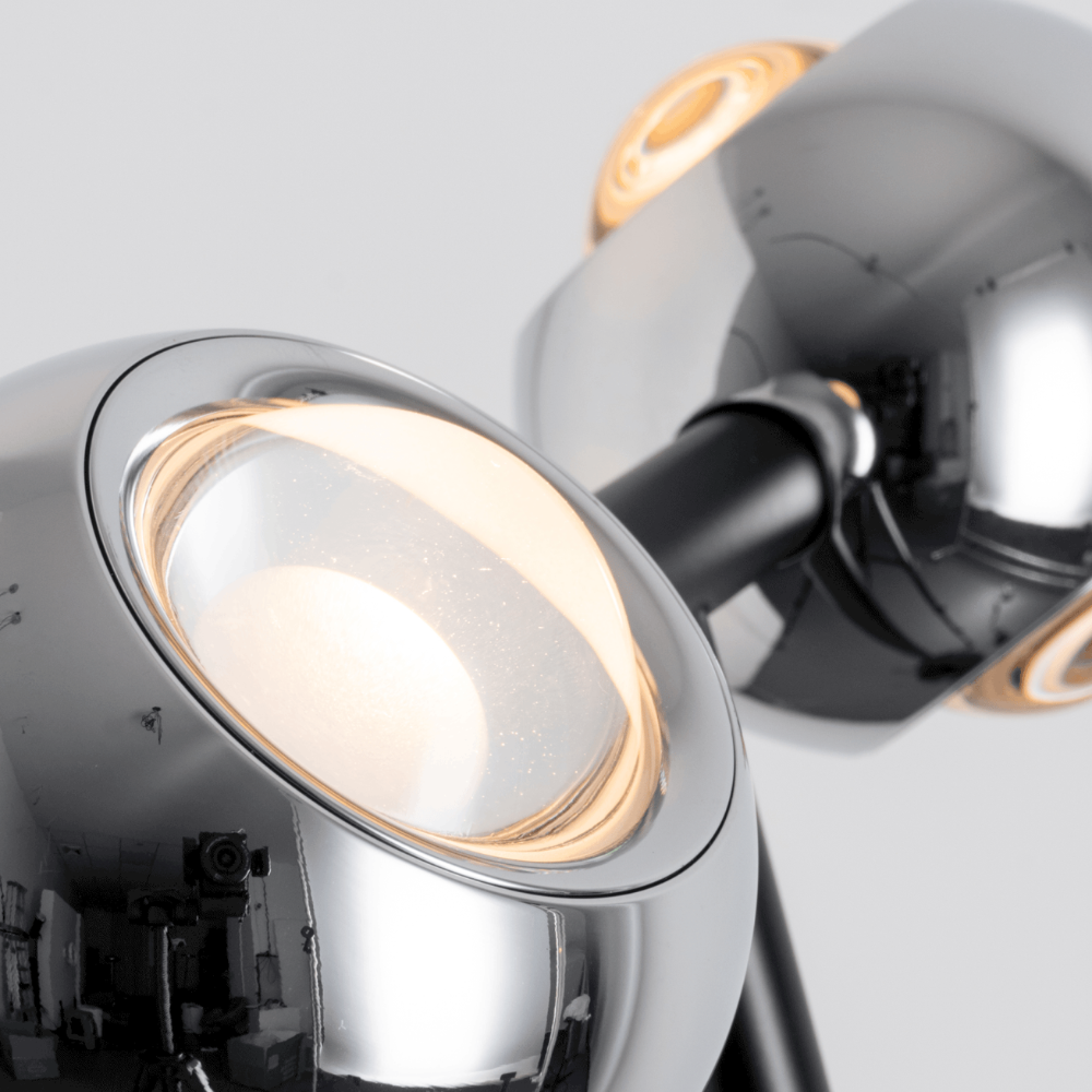 Gulvlampe med to lyskilder | Moderne buet design